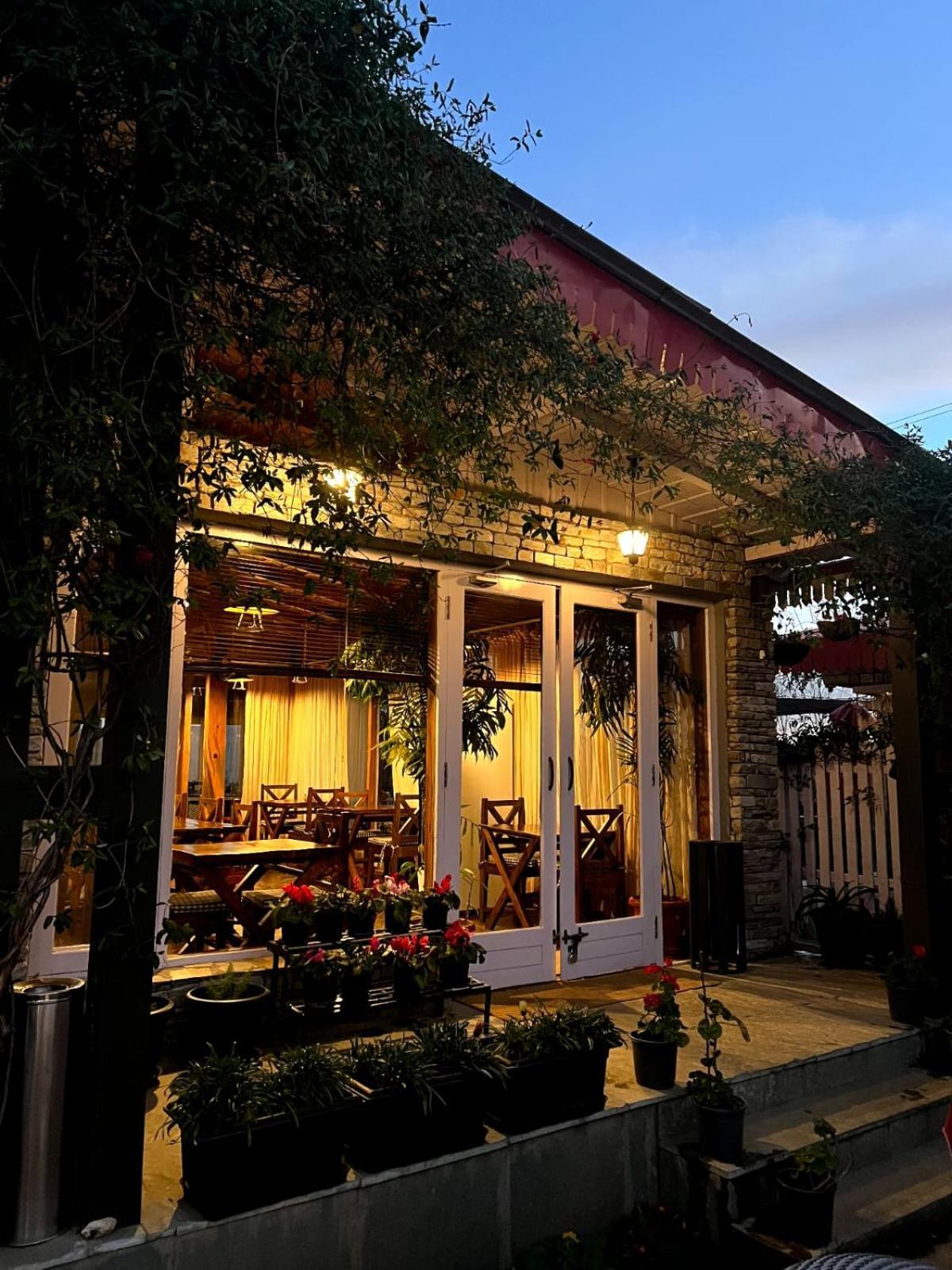 The Birdcage, Mukteshwar Hotel Екстериор снимка