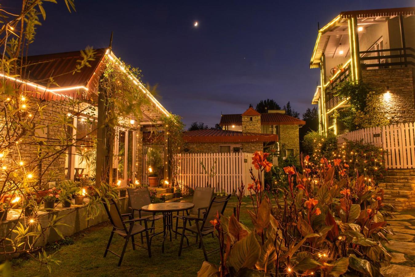 The Birdcage, Mukteshwar Hotel Екстериор снимка